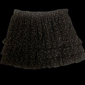 Zara ruffle tiered skort. Black and white polka dot skort/skirt. Size XL.